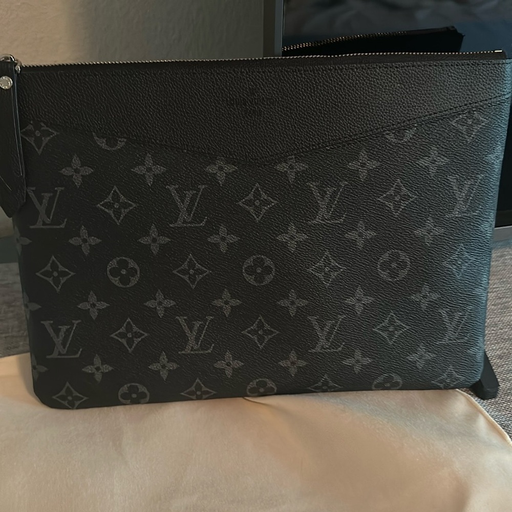 Cute black clutch